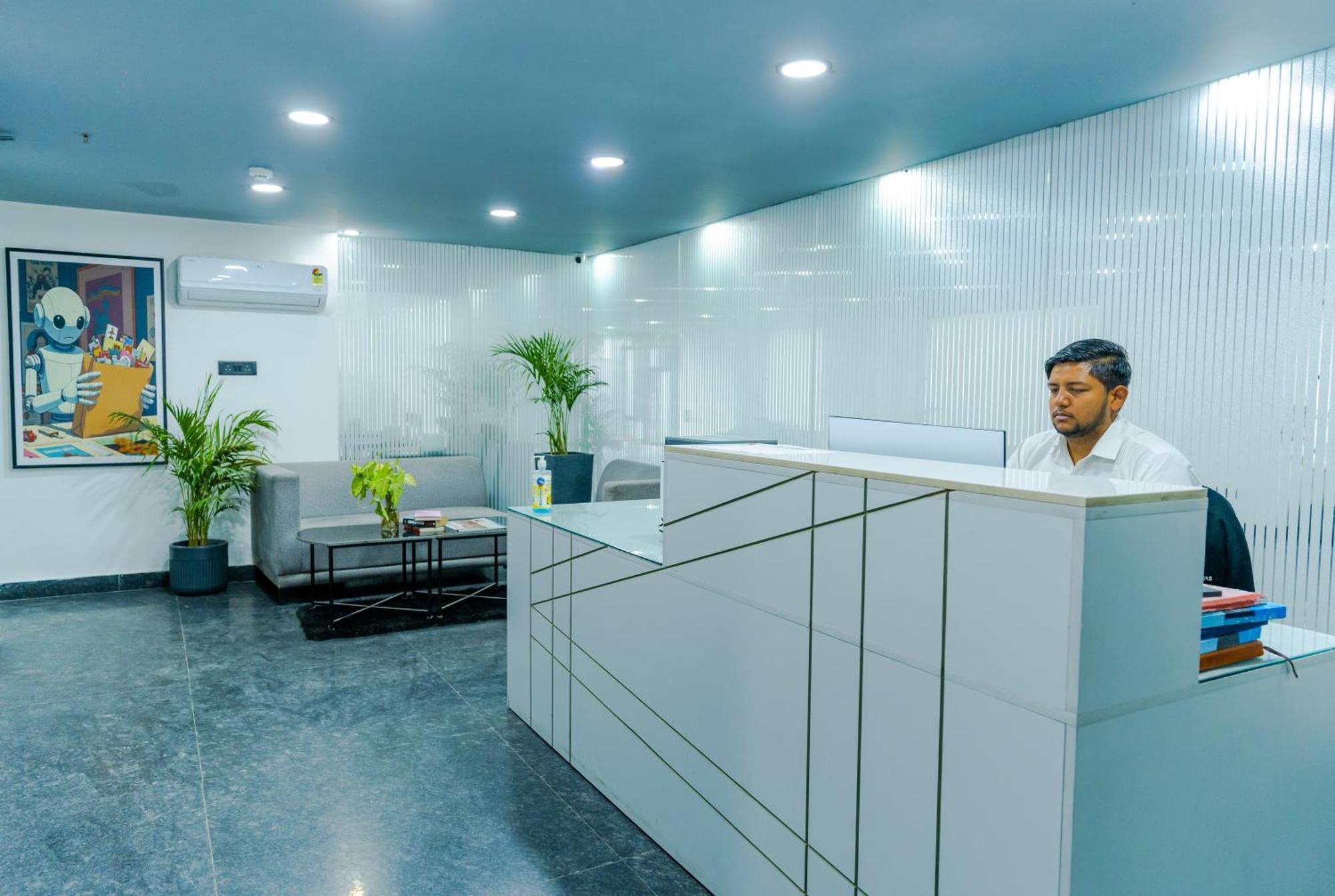 Bedchambers Luxury Apartment Near Golf Course Road Gurgaon Eksteriør billede