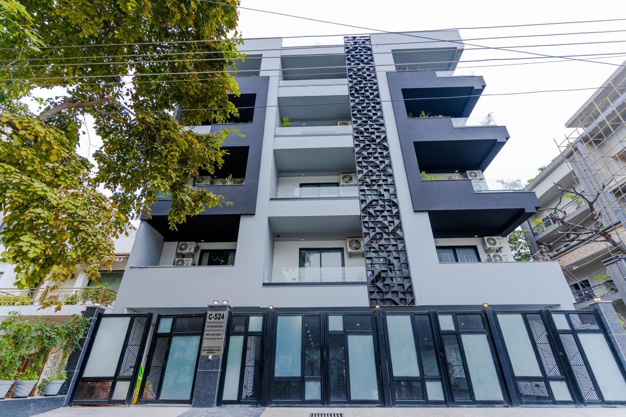 Bedchambers Luxury Apartment Near Golf Course Road Gurgaon Eksteriør billede